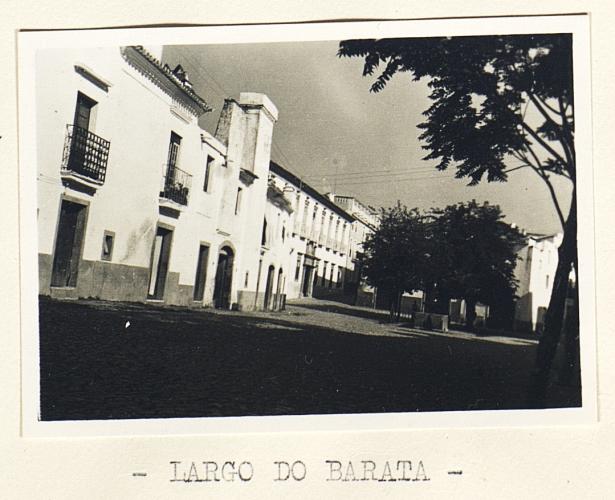 09 - Fotografia nº 4 – Largo do Barata