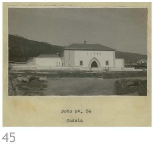 Fotografia n.º 34 – Cadeia